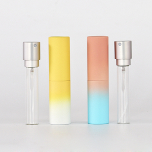 Atomizador de perfume colorido de 10 ml con diseño Twist